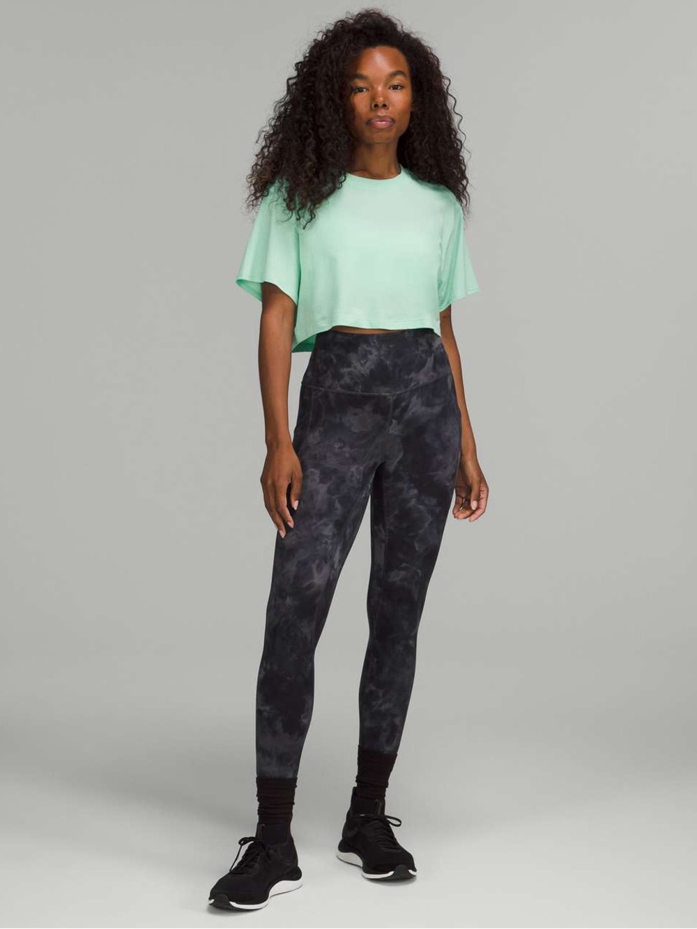 Lululemon All Yours Cropped T-Shirt
Wild Mint Sz 8 - Picture 3 of 8